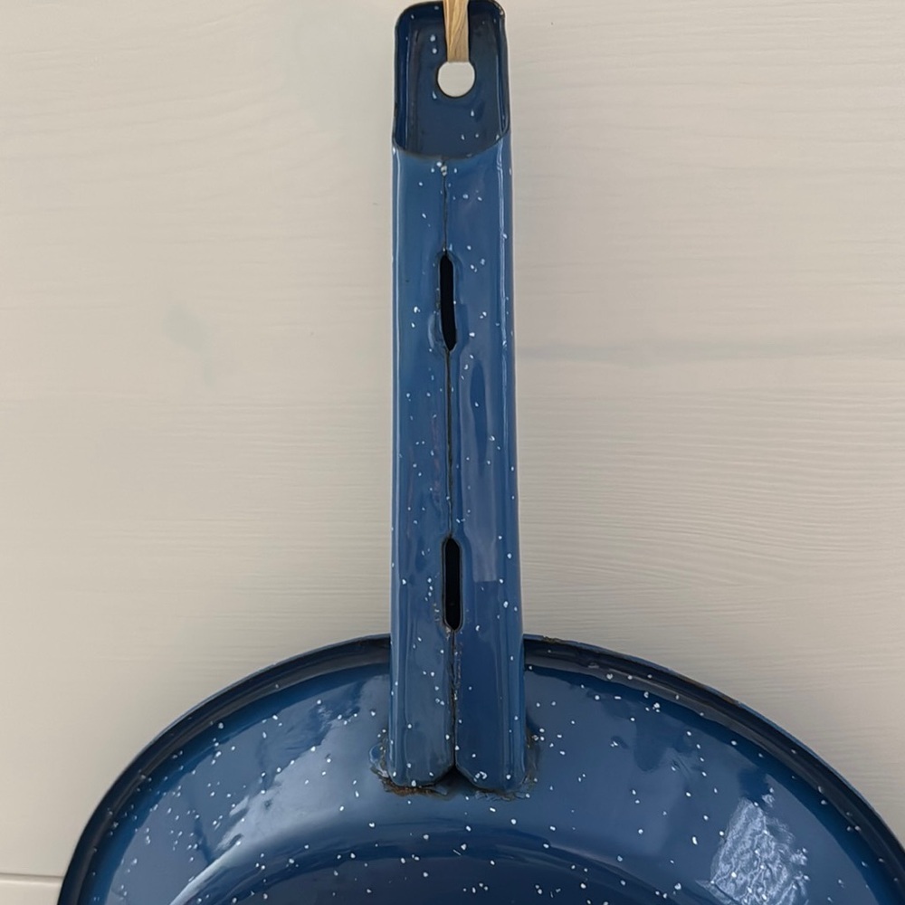 Blue Rooster Design Decorative Frying Pan - Picture 5 of 5